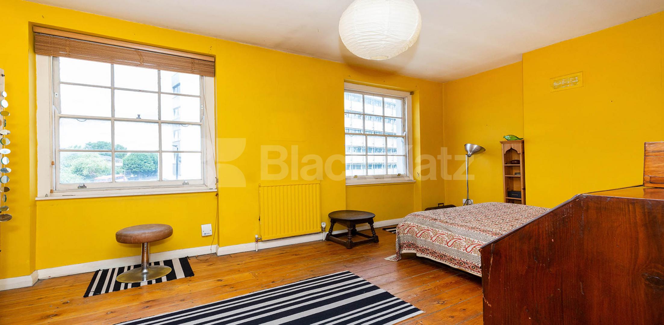 2 bed split level period conversion in the heart of Camden full of character  Camden Road, Camden